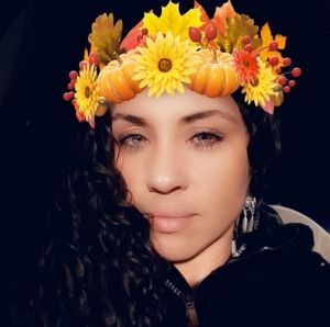 Meet your Posher, Adrienne